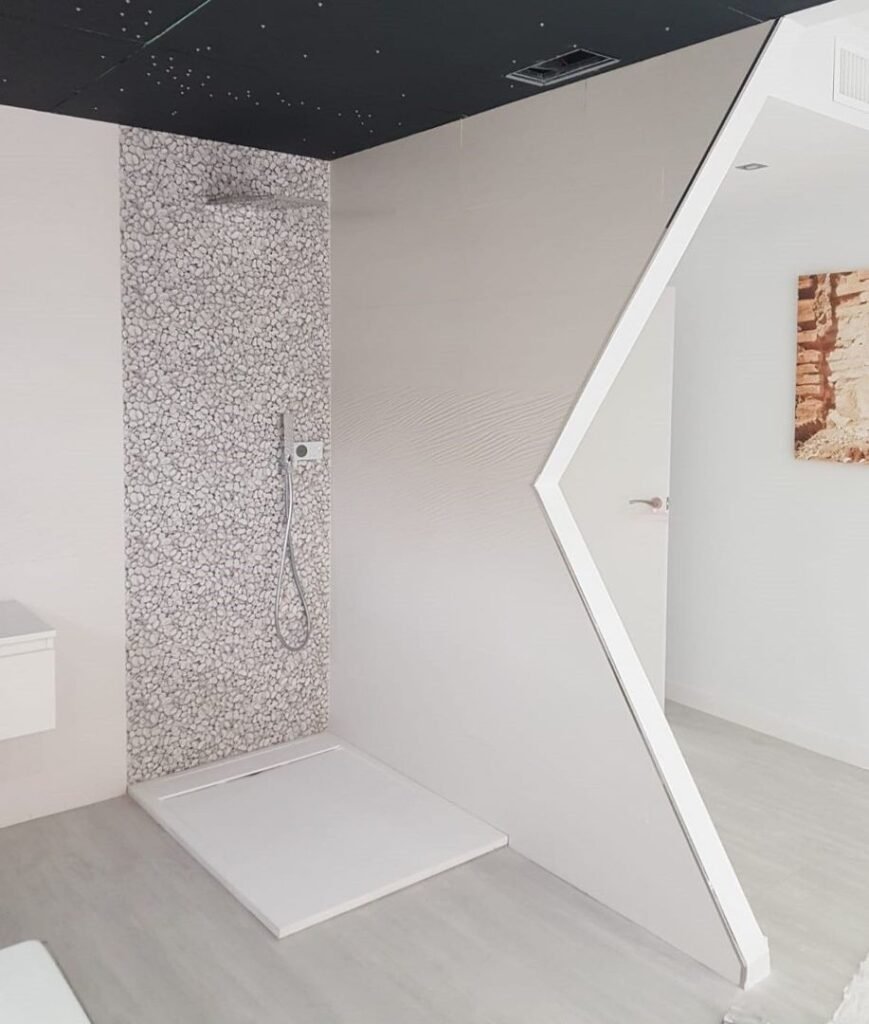 Tabique divisorio en cartón yeso blanco